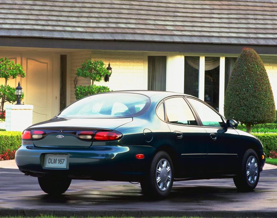  Ford Taurus 1996 года  (фото 15 из 16)